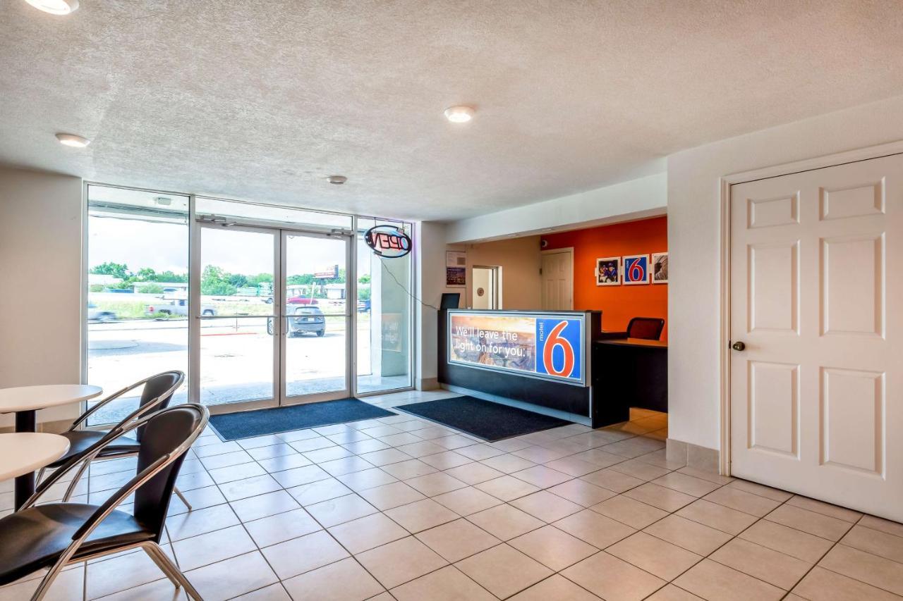 Motel 6-Houston, Tx - East Εξωτερικό φωτογραφία