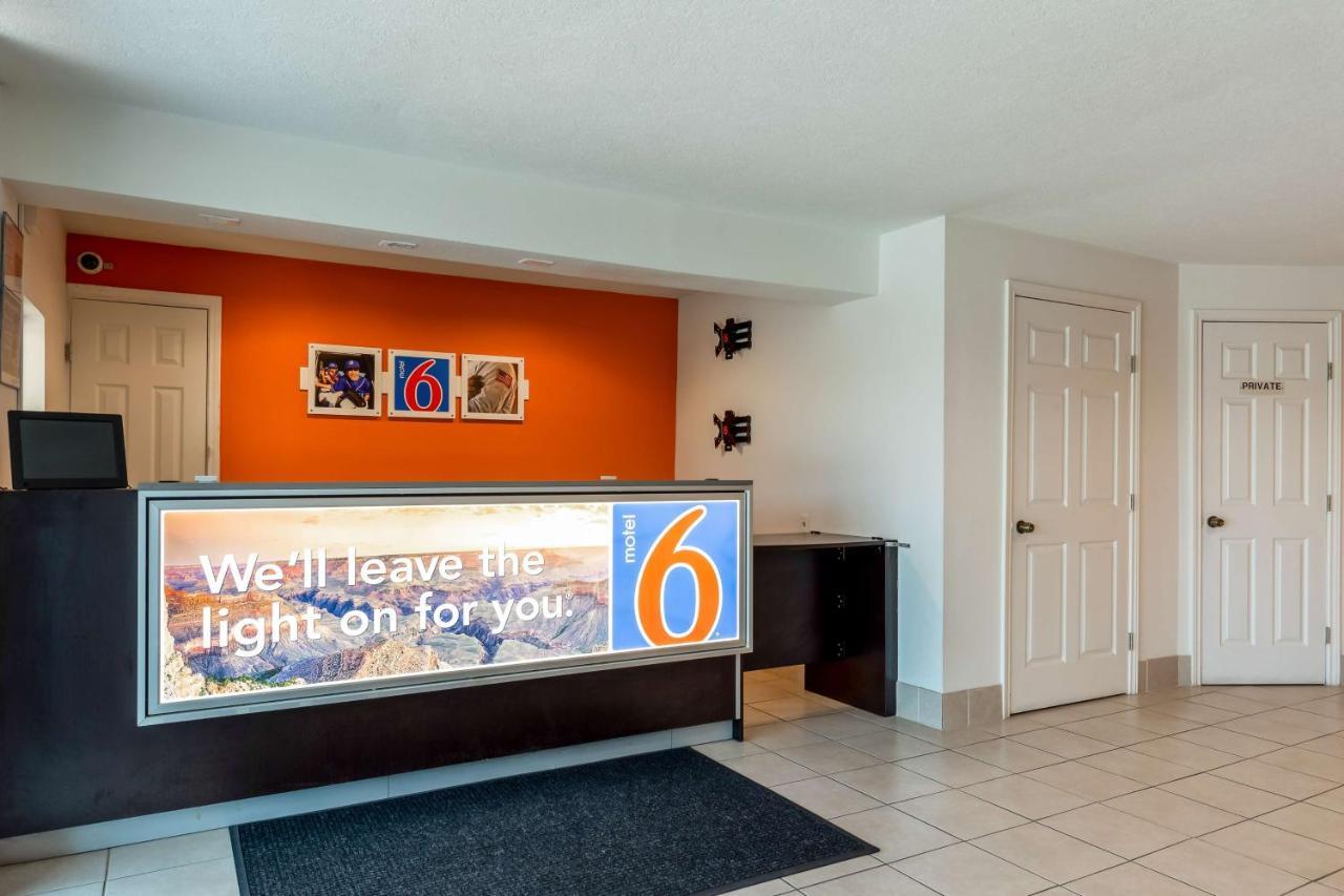 Motel 6-Houston, Tx - East Εξωτερικό φωτογραφία