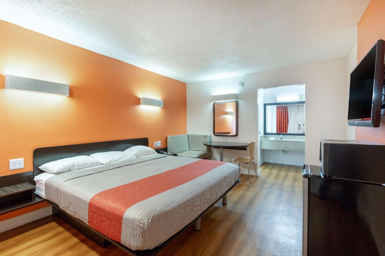 Motel 6-Houston, Tx - East Εξωτερικό φωτογραφία