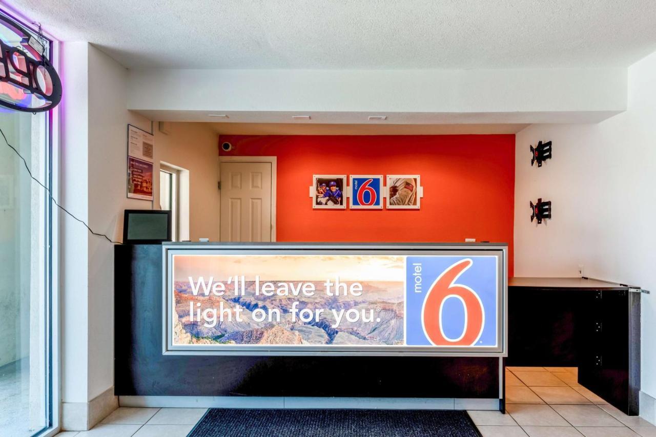 Motel 6-Houston, Tx - East Εξωτερικό φωτογραφία